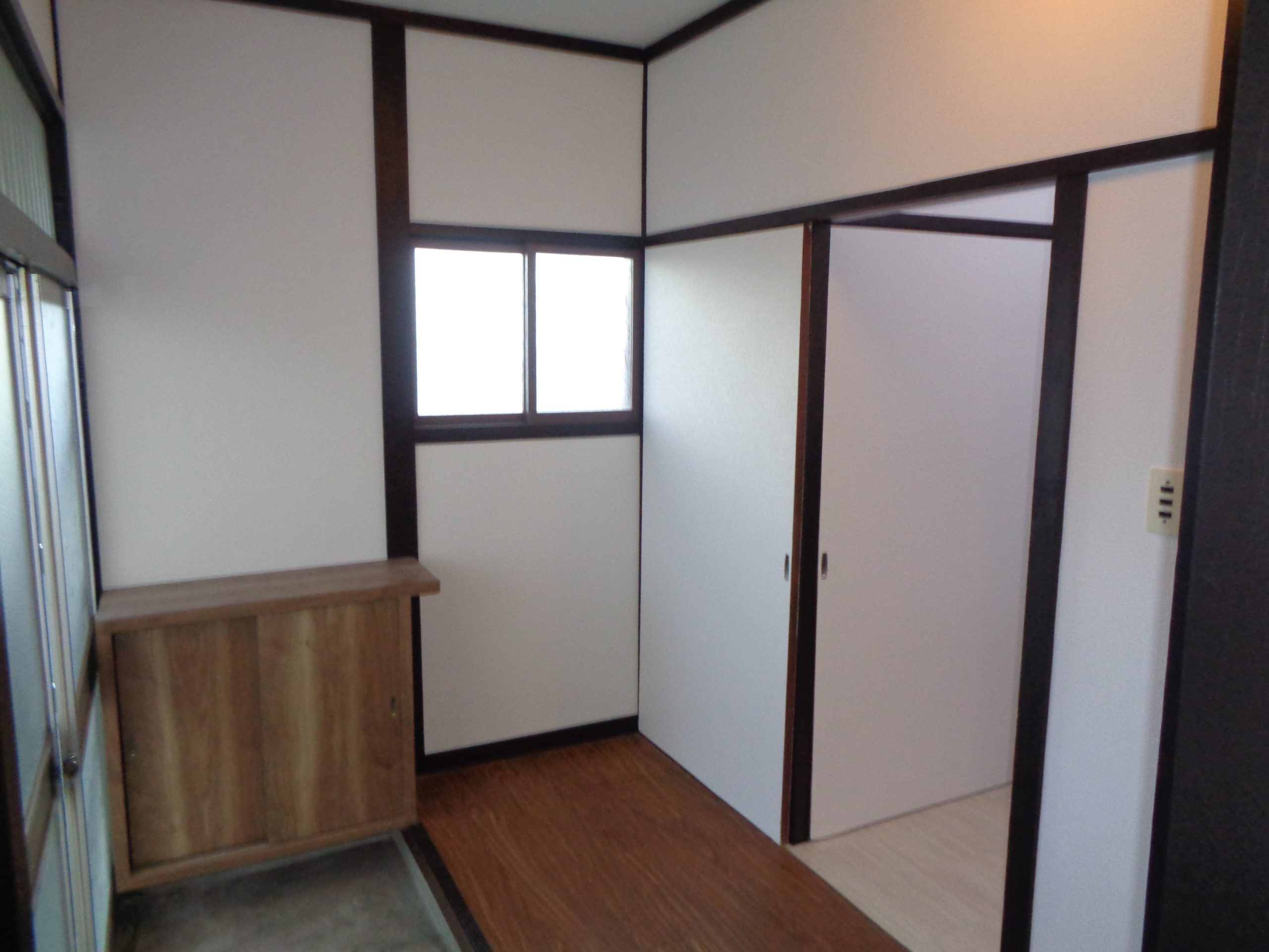 鳥居ヶ丘貸家   南東角
